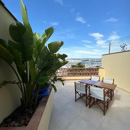 Apartment Duplex Amb Terrassa I Vistes Al Mar By La Catifa